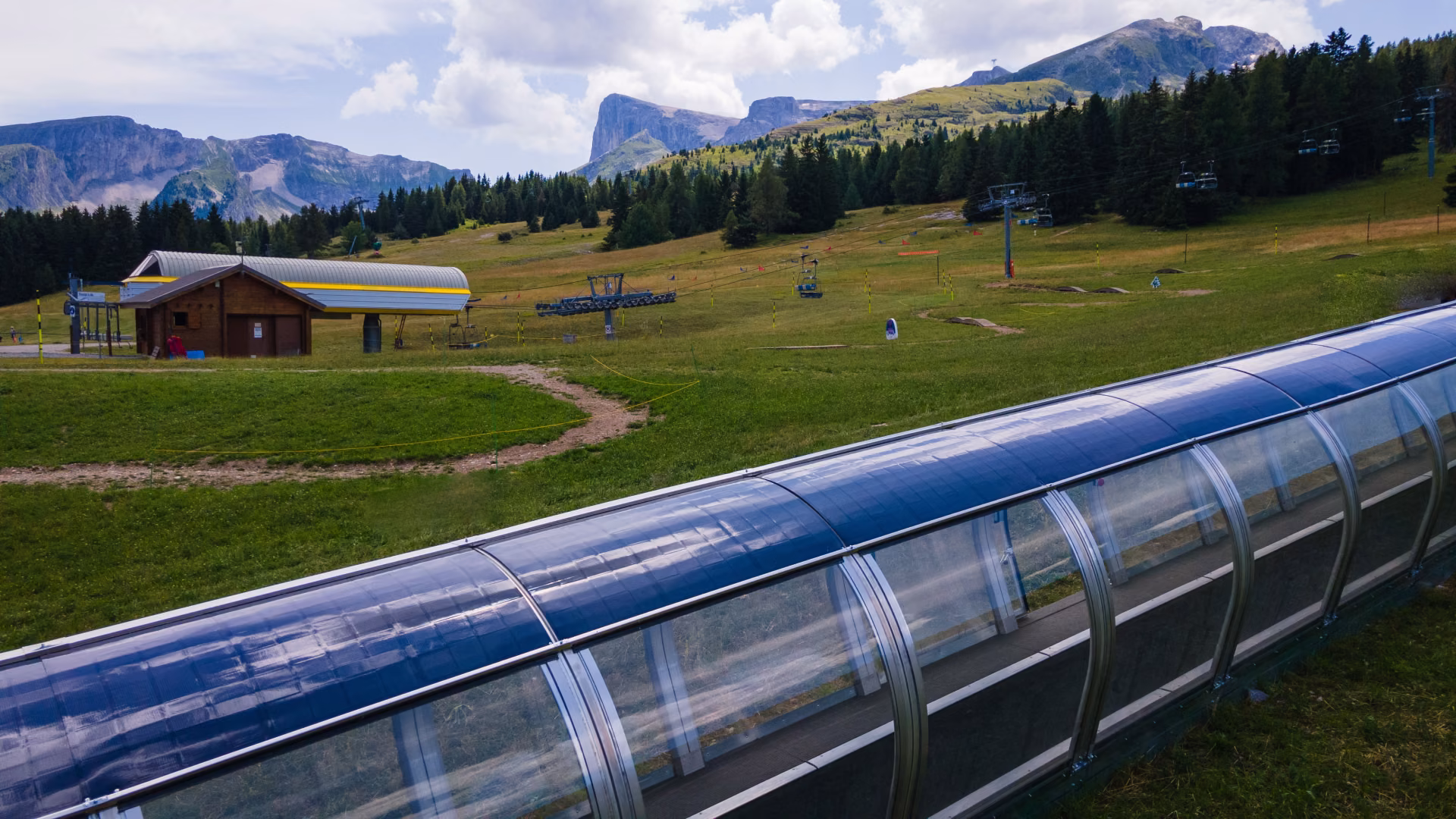 LE DEVOLUY PROJET TAPIS PHOTOVOLTAIQUE