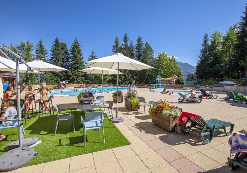 Piscine Doucy