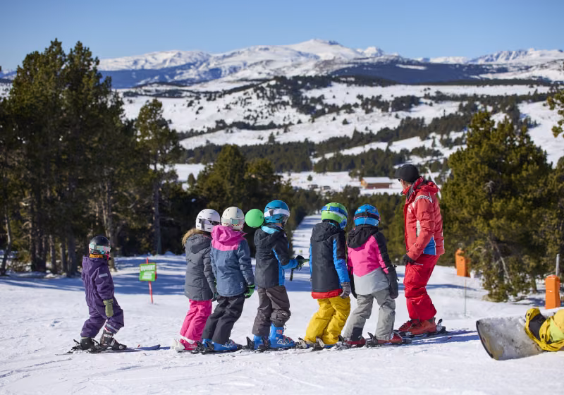 FontRomeu_Moniteur avec groupe d'enfants_@benjaminziegler
