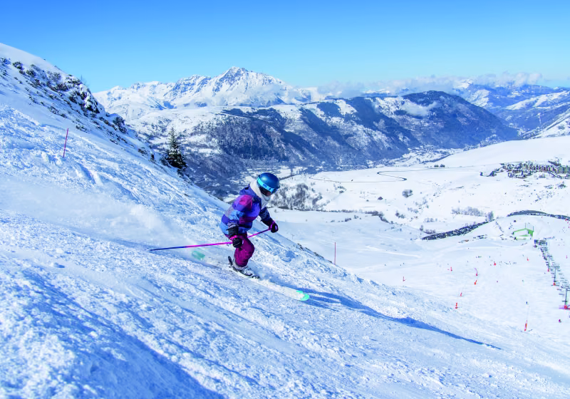 Peyragudes-poudreuse-soleil-ski-yael©tristanbuchot-npy-60 CMJN